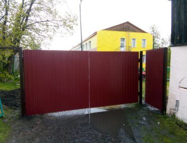 Установка ворот калитки детский садик . П Новоуткинск